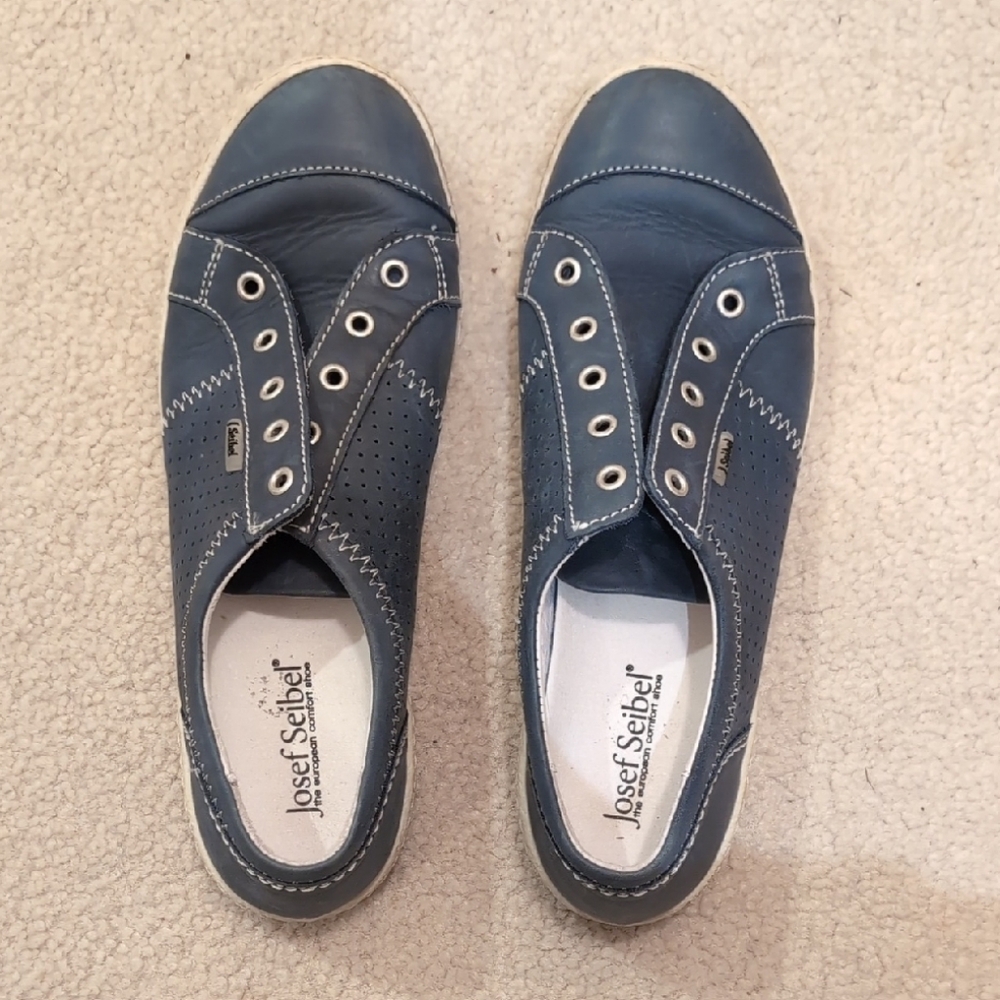 Josef Seibel Caspian Navy Sneakers